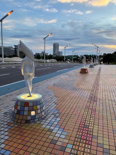 これは中の橋にあるマカロニ星人です。